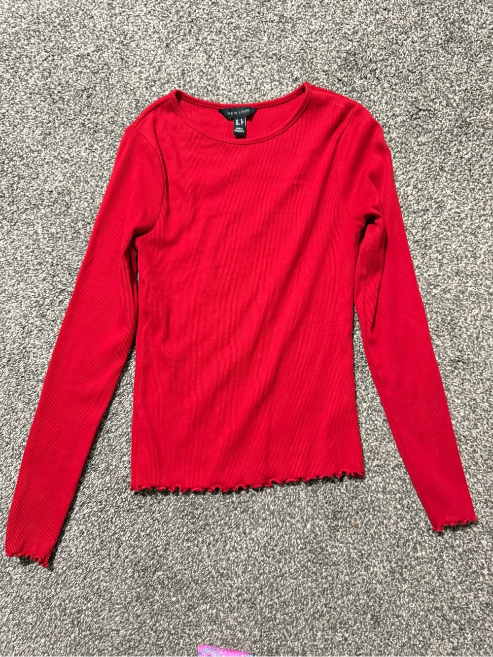 New Look Red Long-Sleeve Ribbed Top with Ruffled Hem - Picture 2 of 3